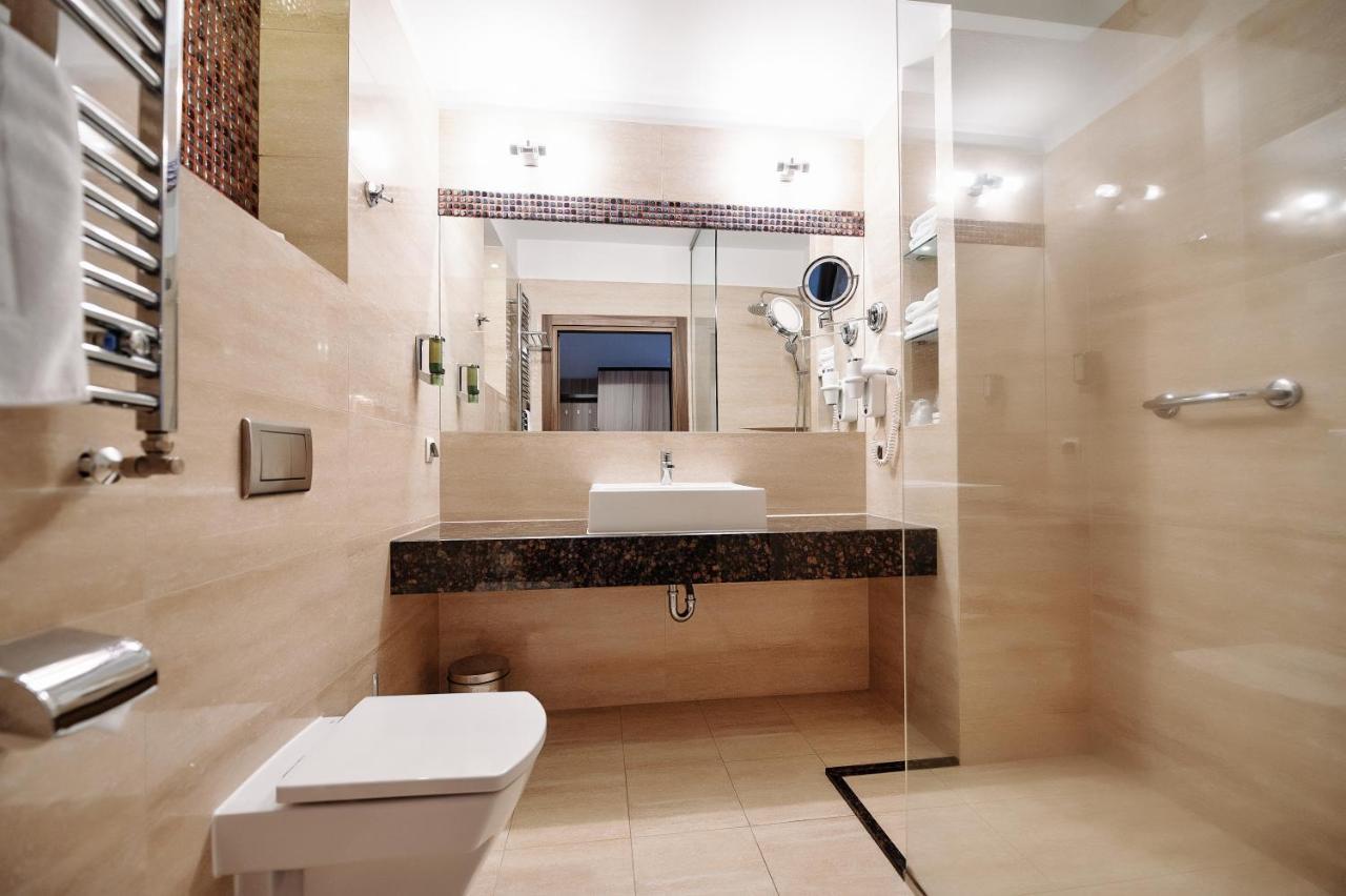 Blue Diamond Hotel Active Spa Trzebownisko Luaran gambar