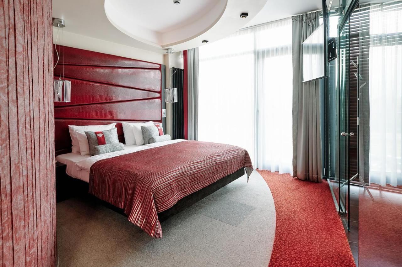 Blue Diamond Hotel Active Spa Trzebownisko Luaran gambar