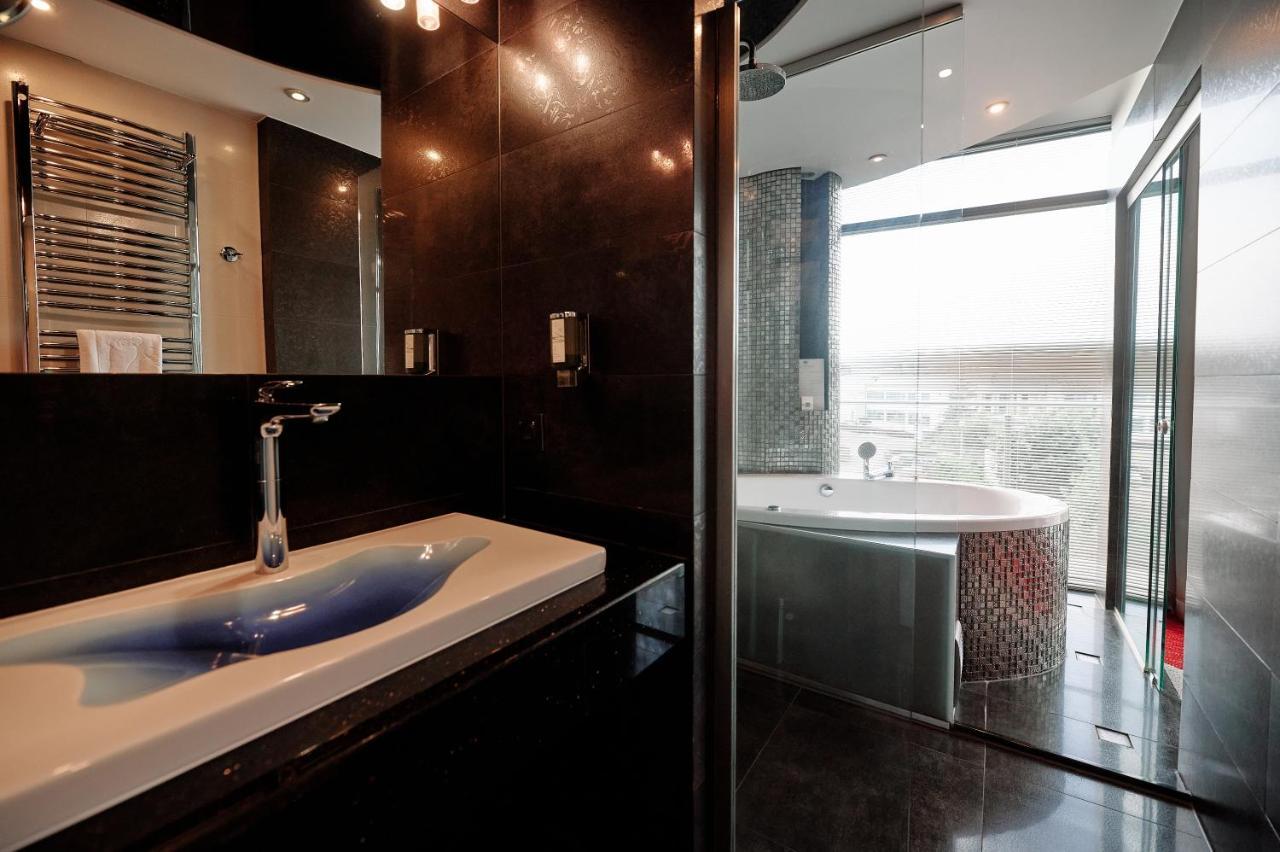 Blue Diamond Hotel Active Spa Trzebownisko Luaran gambar