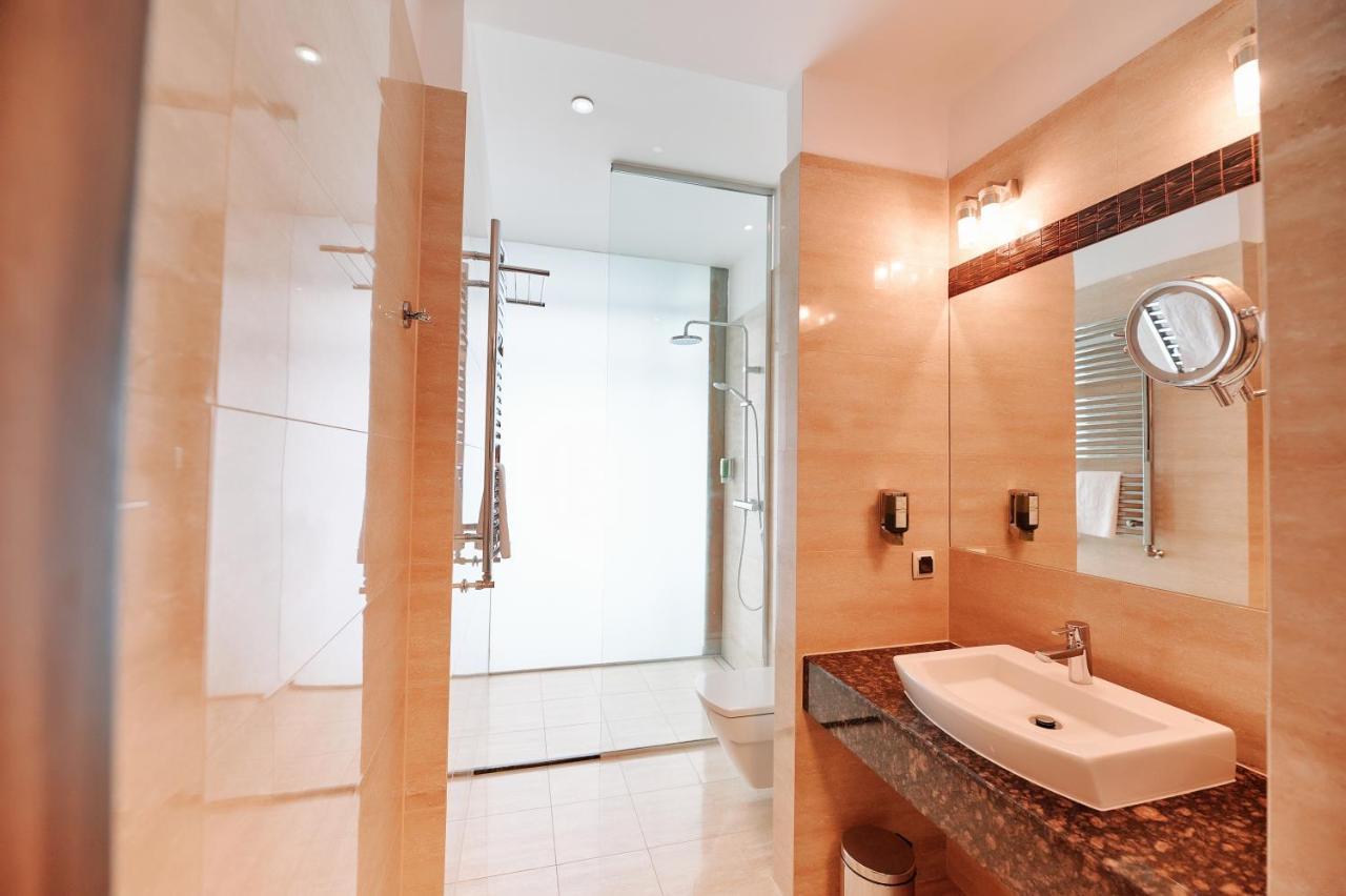 Blue Diamond Hotel Active Spa Trzebownisko Luaran gambar