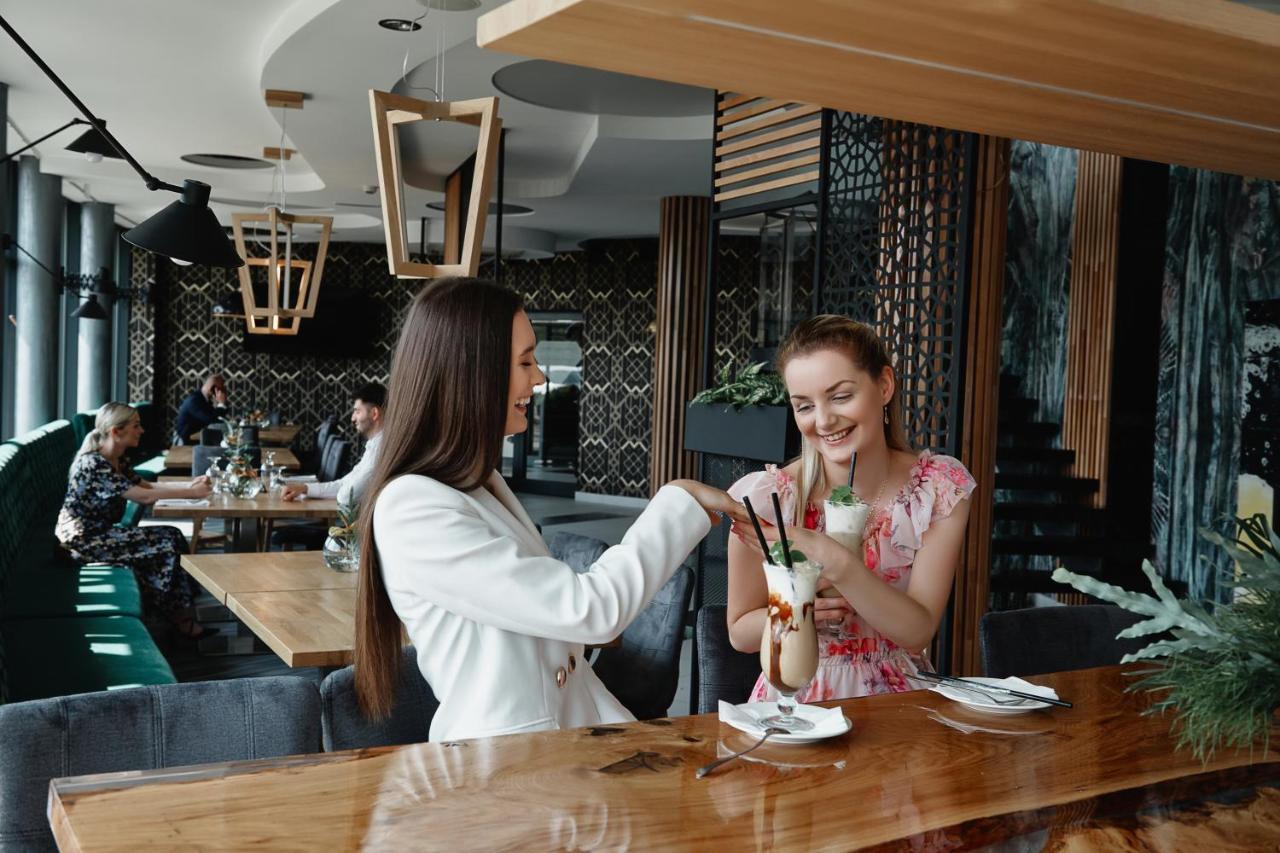 Blue Diamond Hotel Active Spa Trzebownisko Luaran gambar