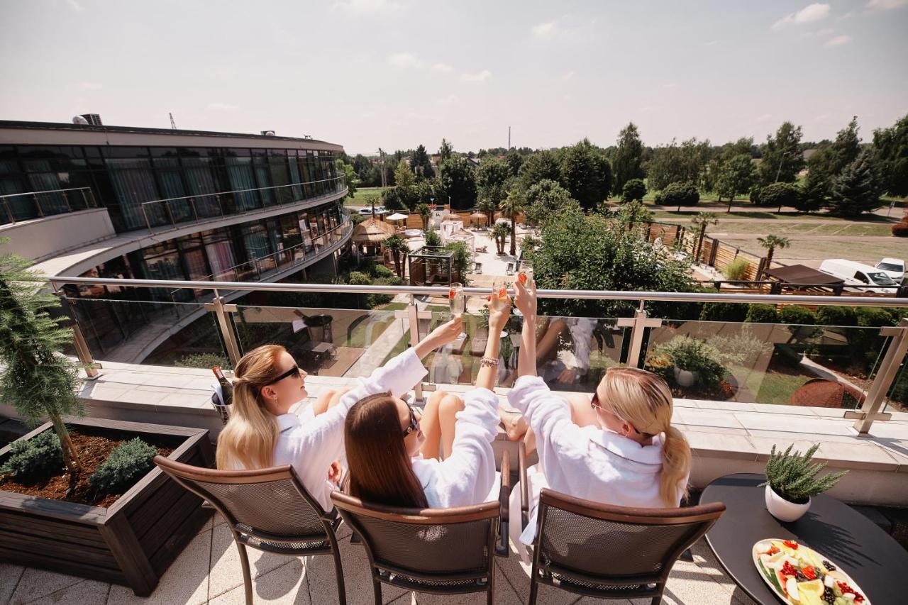 Blue Diamond Hotel Active Spa Trzebownisko Luaran gambar